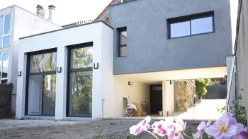 https://www.gfavreau.fr/files/gimgs/th-1_1_sceaux-exterieur.jpg